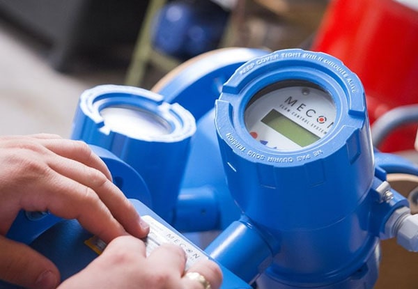 Flow meters servicing